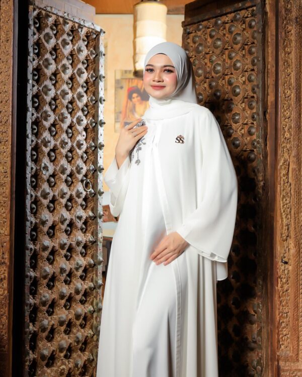 Abaya shellasaukia